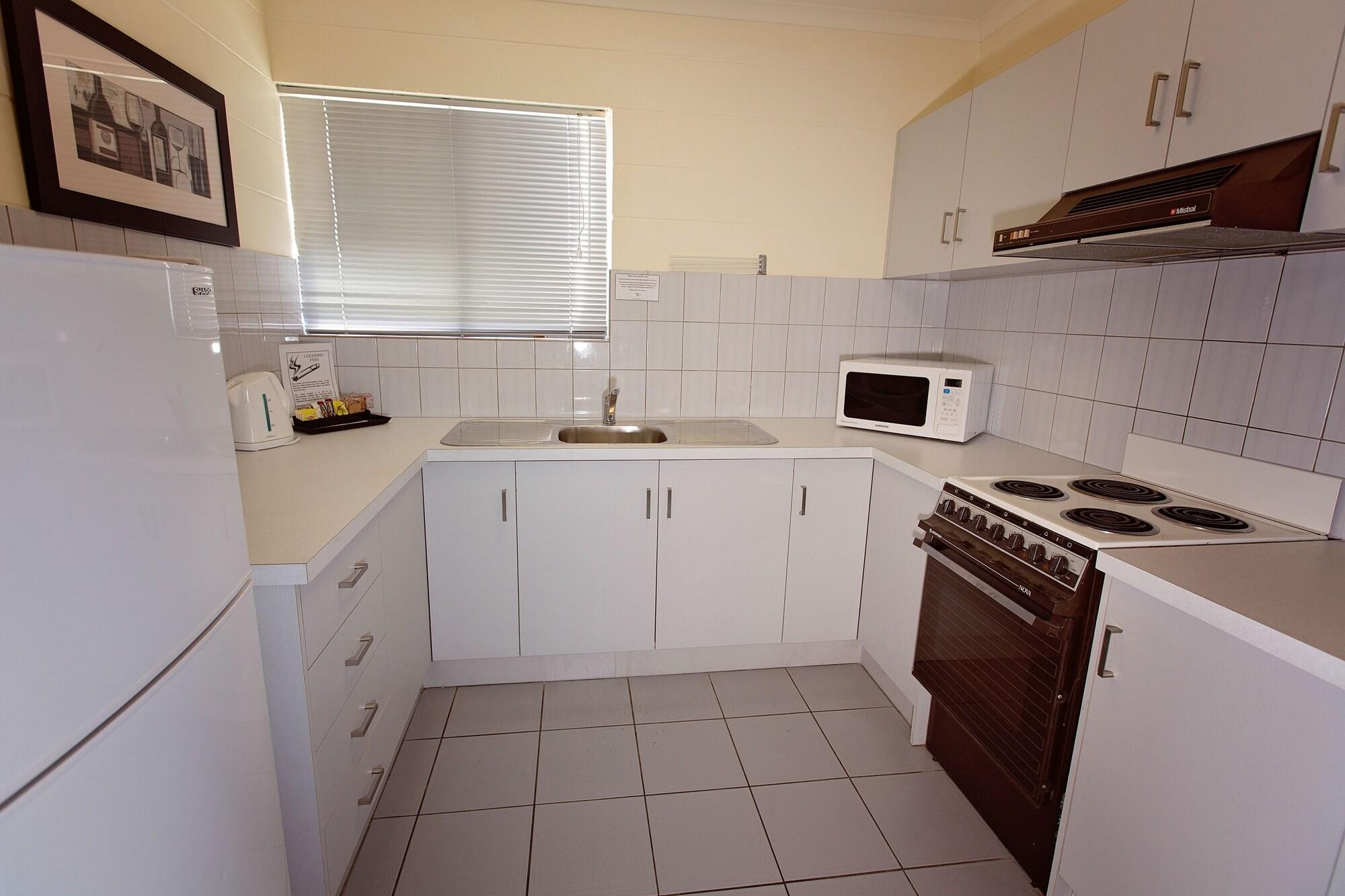 מקיי White Lace Motor Inn מראה חיצוני תמונה