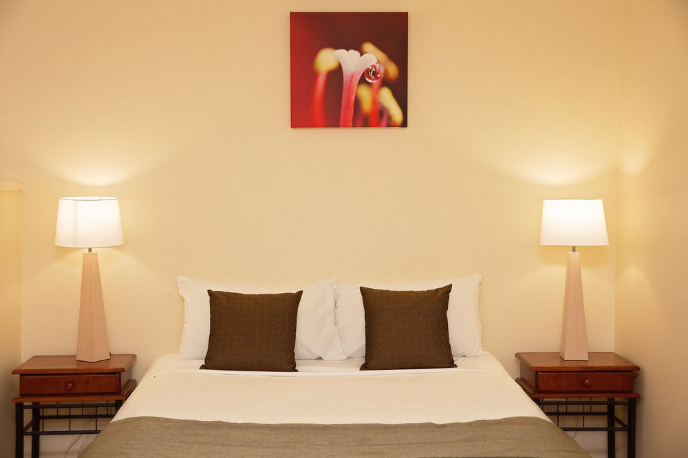 מקיי White Lace Motor Inn מראה חיצוני תמונה