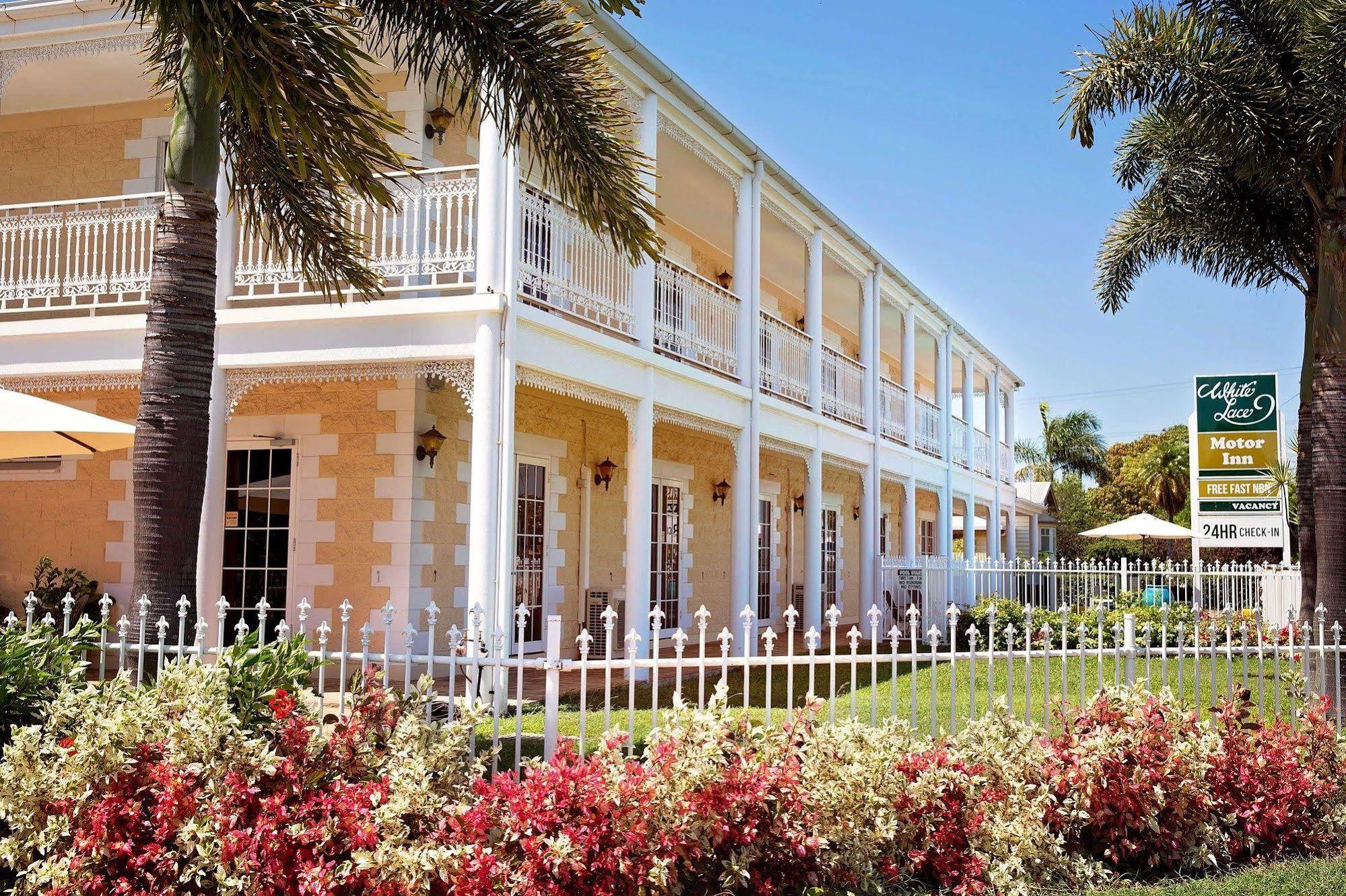 מקיי White Lace Motor Inn מראה חיצוני תמונה